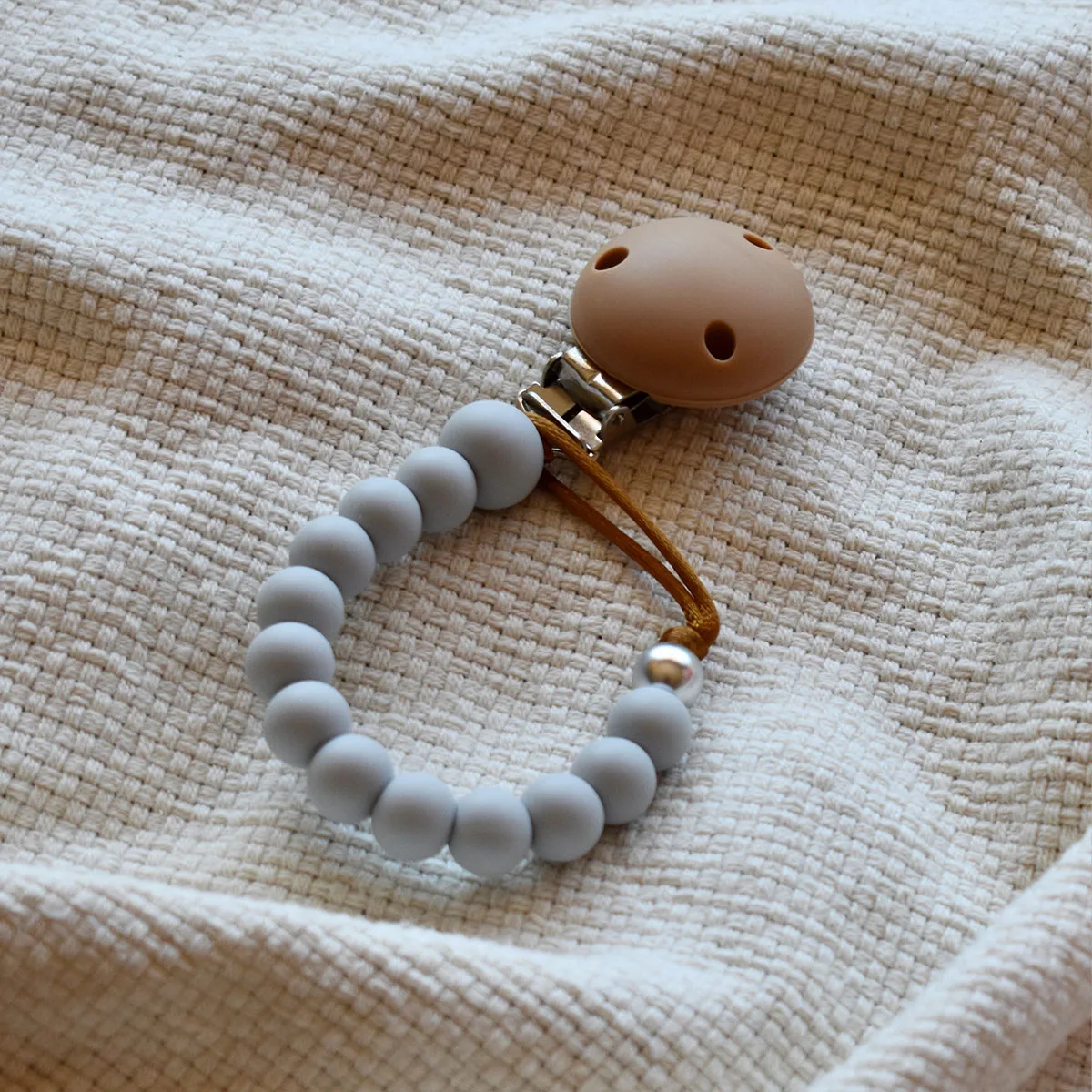 Bella Zailea Silicone Dummy Chain - Image 5