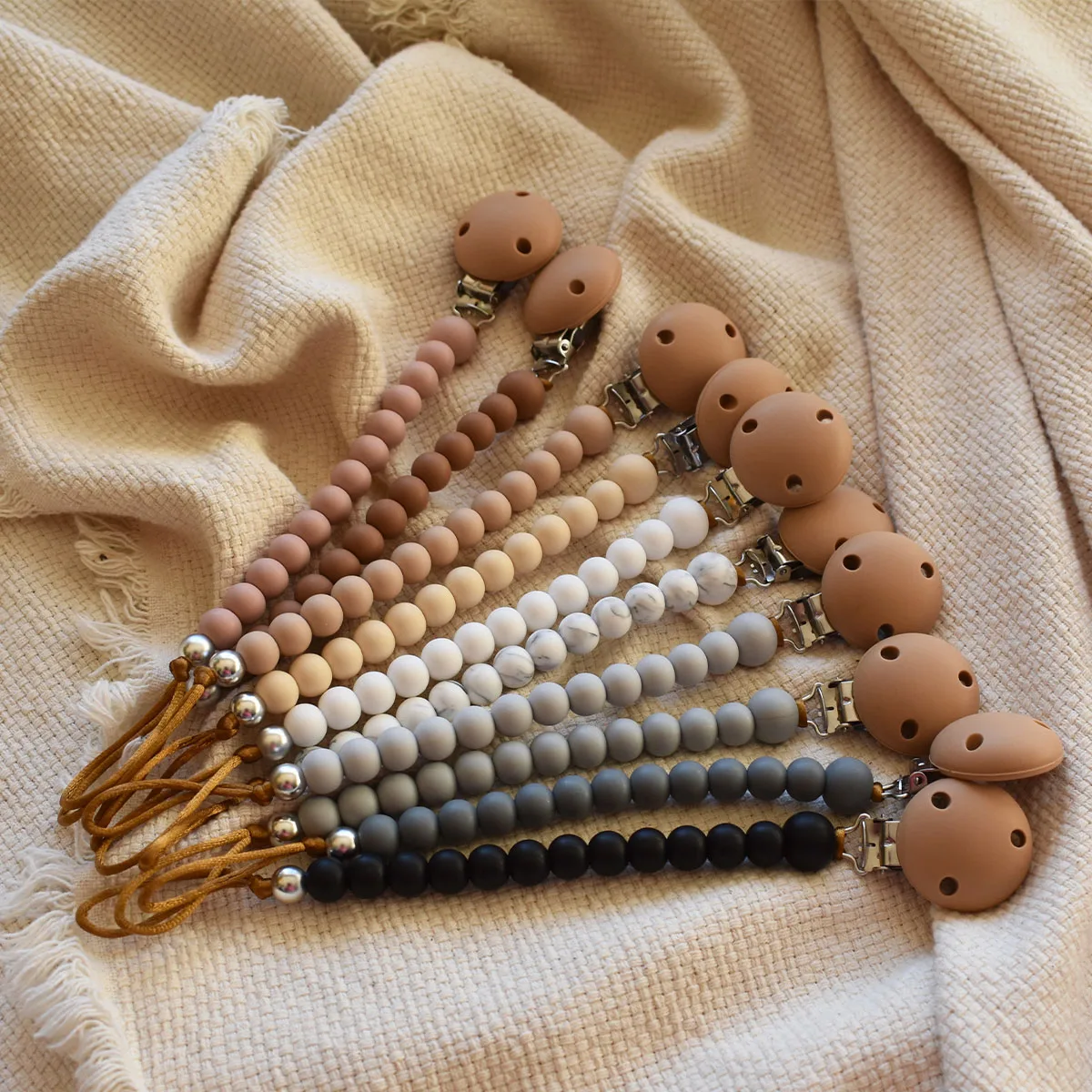 Bella Zailea Silicone Dummy Chain