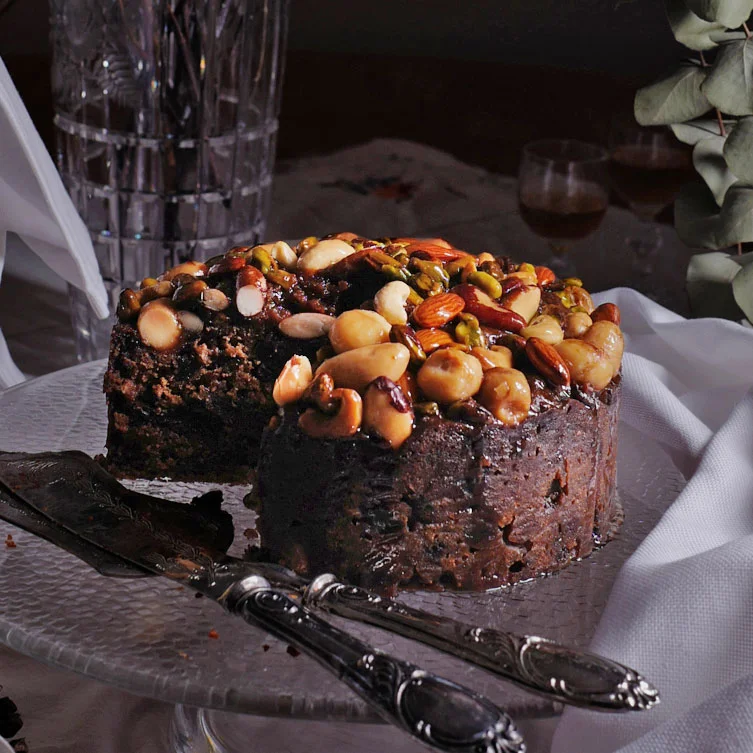 Christmas Pudding Cake by Jessica Pedemont